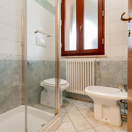 Trilocale Con Giardino A - Cv012 *