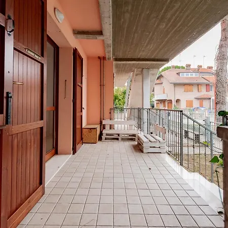 Trilocale Con Giardino A - Cv012