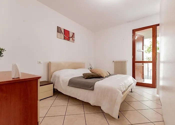 Trilocale Con Giardino A - Cv012 Cervia