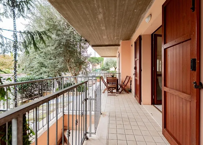 Trilocale Con Giardino A - Cv012 *