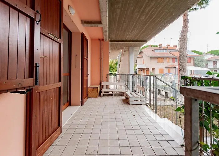 Trilocale Con Giardino A - Cv012